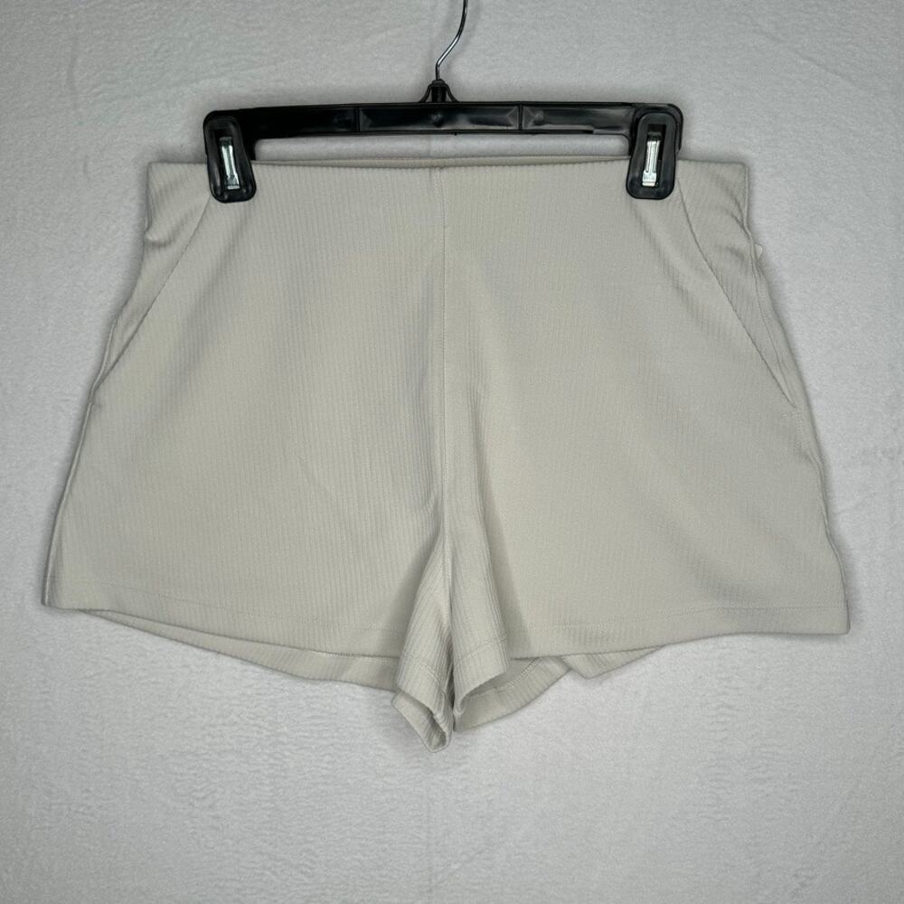 Lululemon Ribbed Softstreme HR Short 2” NWT - Bone / Size 8